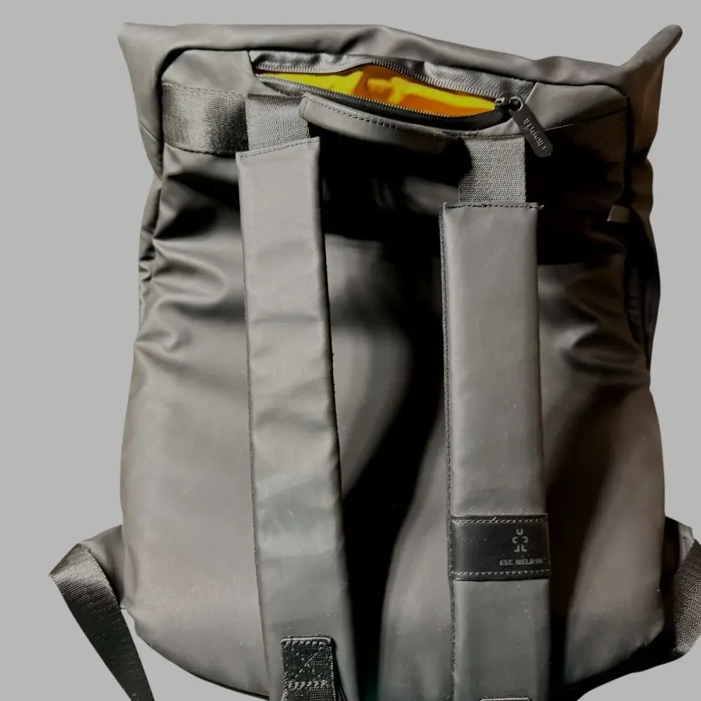 Crumpler backpack street